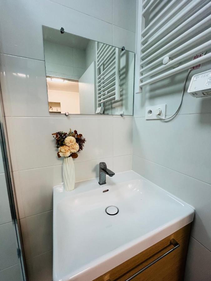 Dream Dwell Paris-Two Bedrooms Apart Near Gare Du Nord Eksteriør billede