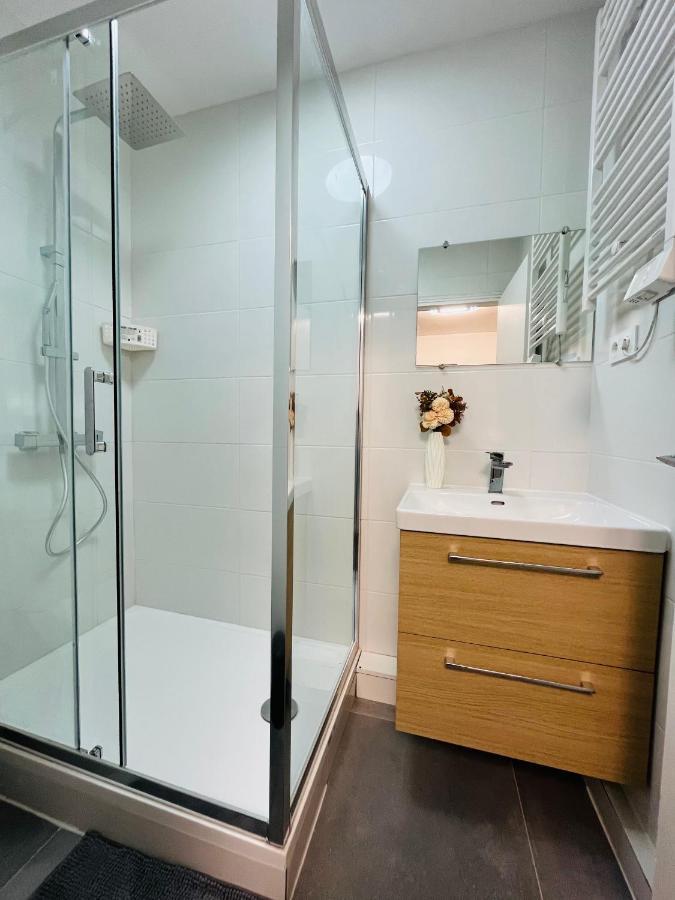 Dream Dwell Paris-Two Bedrooms Apart Near Gare Du Nord Eksteriør billede